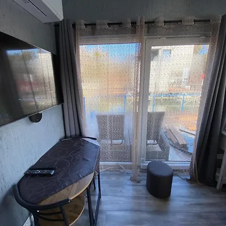 Apartment Houseboat Na Dunaji -