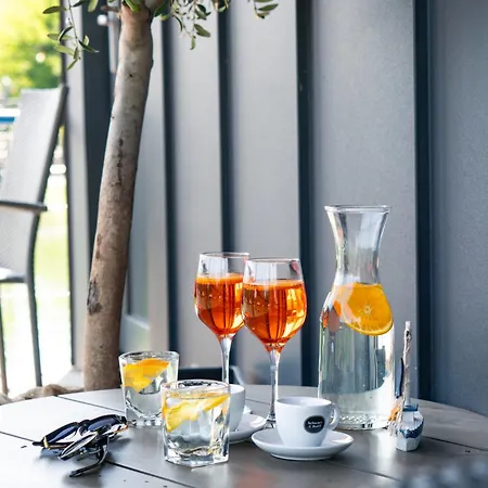 Captains Danube Houseboat - Daire Bratislava