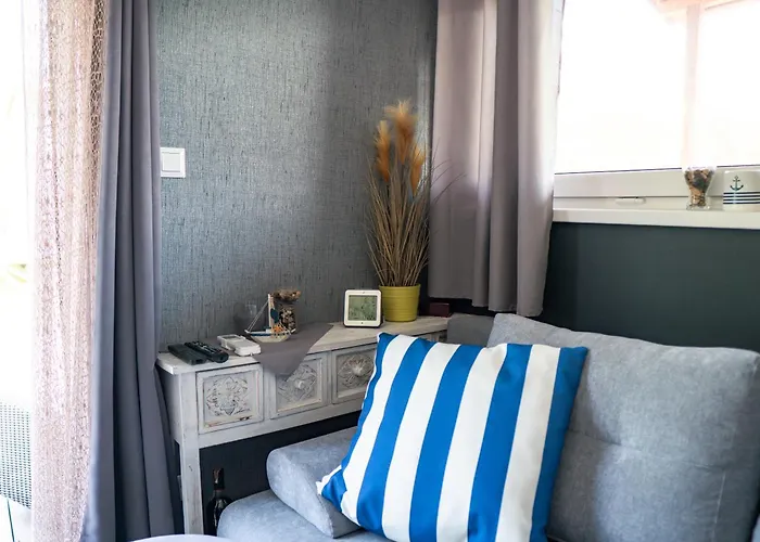 Апартаменты Captains Danube Houseboat - Братислава