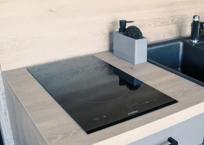 Captains Danube Houseboat - شقة