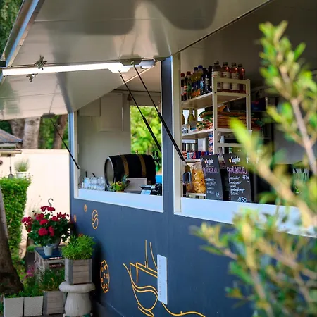 Captains Danube Houseboat - Pozsony