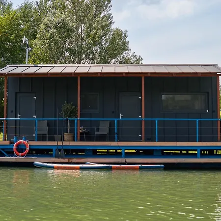 Captains Danube Houseboat - Apartman *