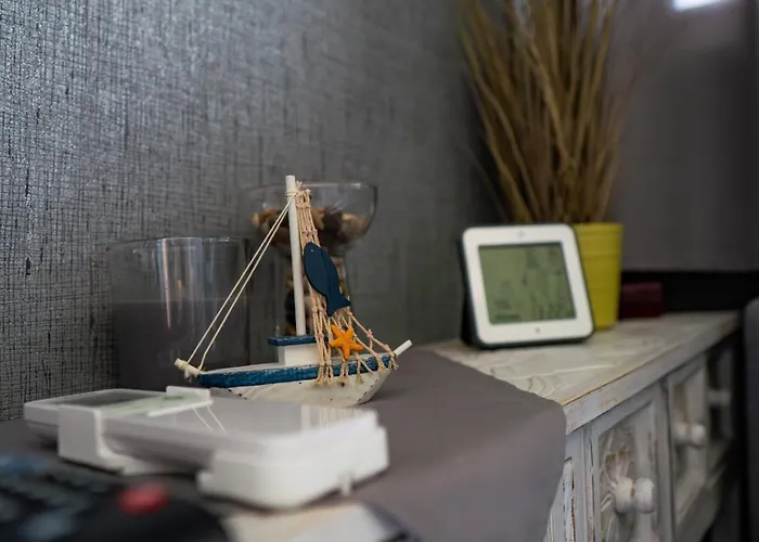 Captains Danube Houseboat - * ברטיסלאבה